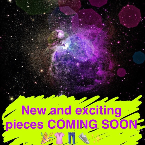 More merchandise will be available soon - Picture 3 of 3